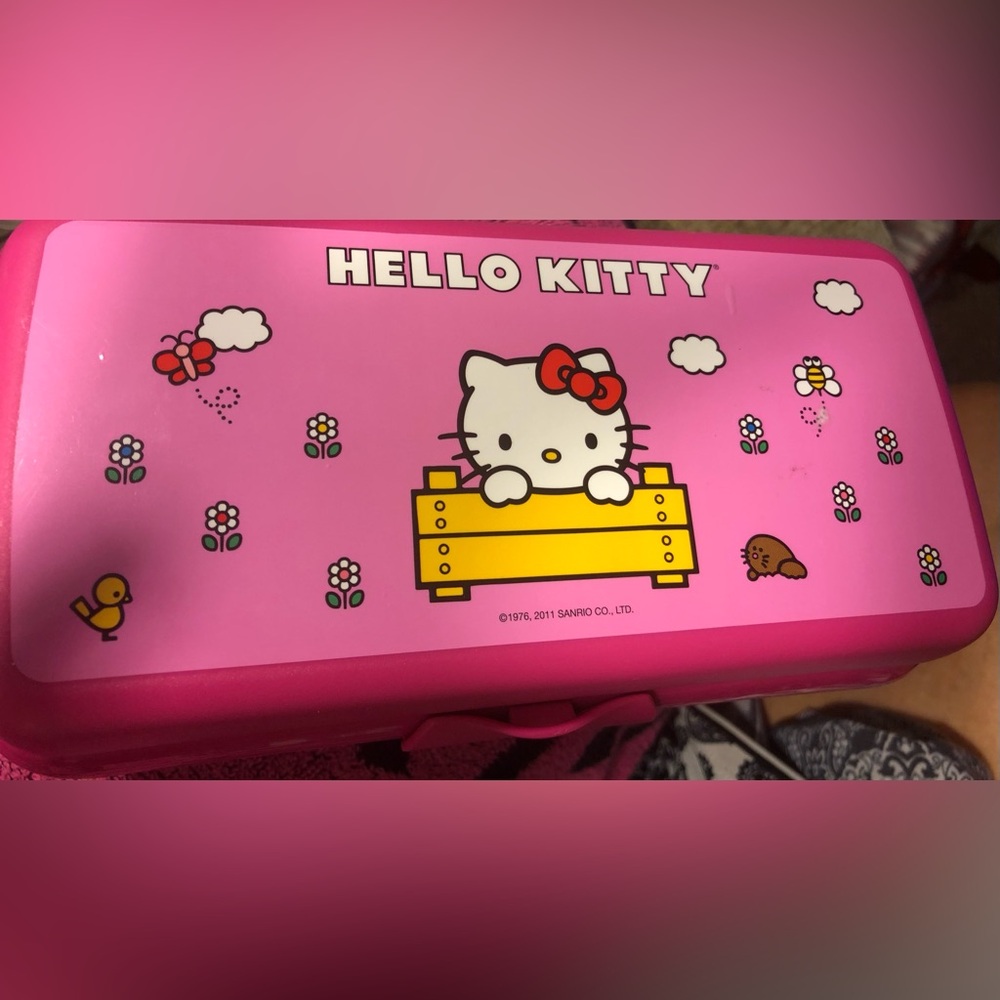 Hello Kitty Pink Pencil Box School Supplies Case Sanrio 2011 TUPPERWARE